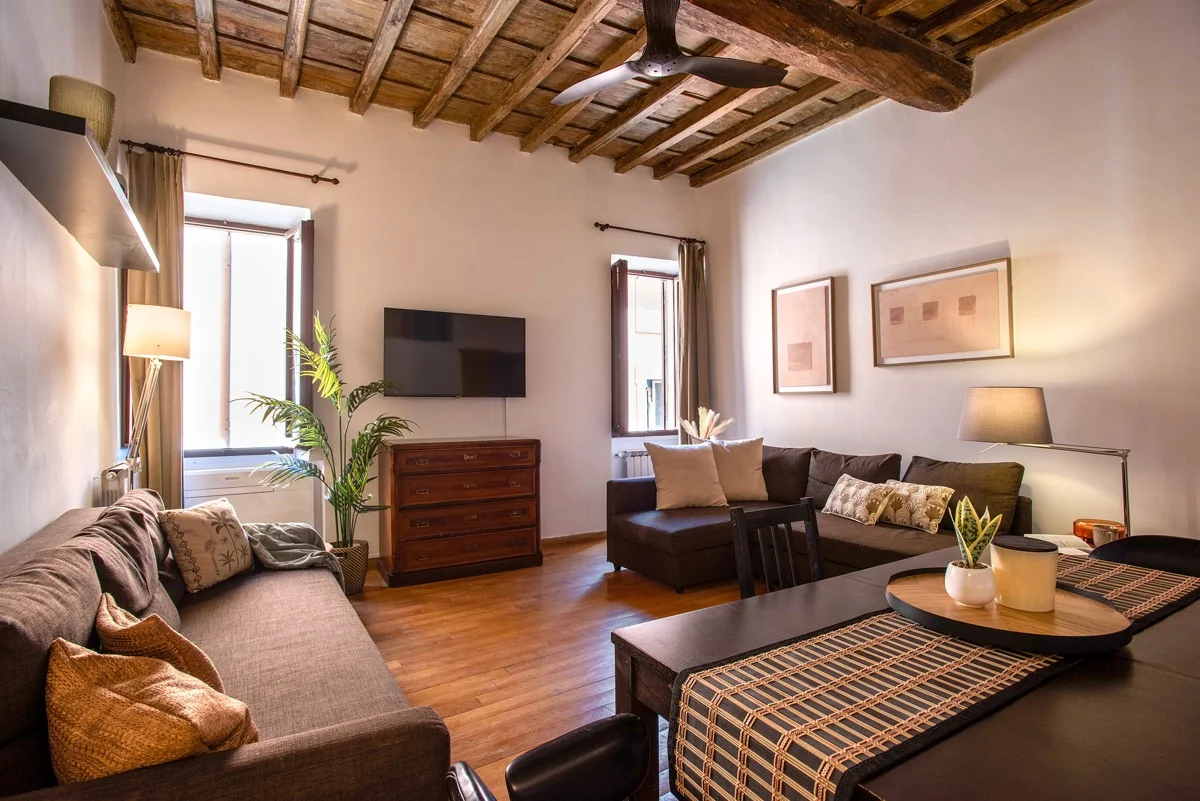 Interno di Trastevering in Roma